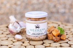 Paštika z pečeného masa s rozpuštěným sádlem a škvarky